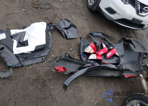 2021 Honda Hr-V Awd Lx z USA, uszkodzony, nr VIN 3CZRU6H36MM732918